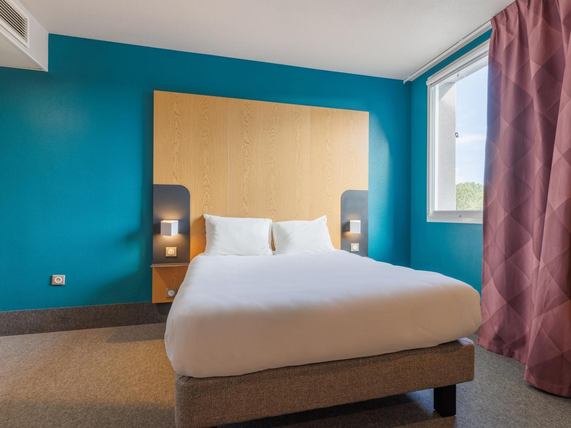 B&B Hotel Clermont-Ferrand Nord Riom Eksteriør bilde