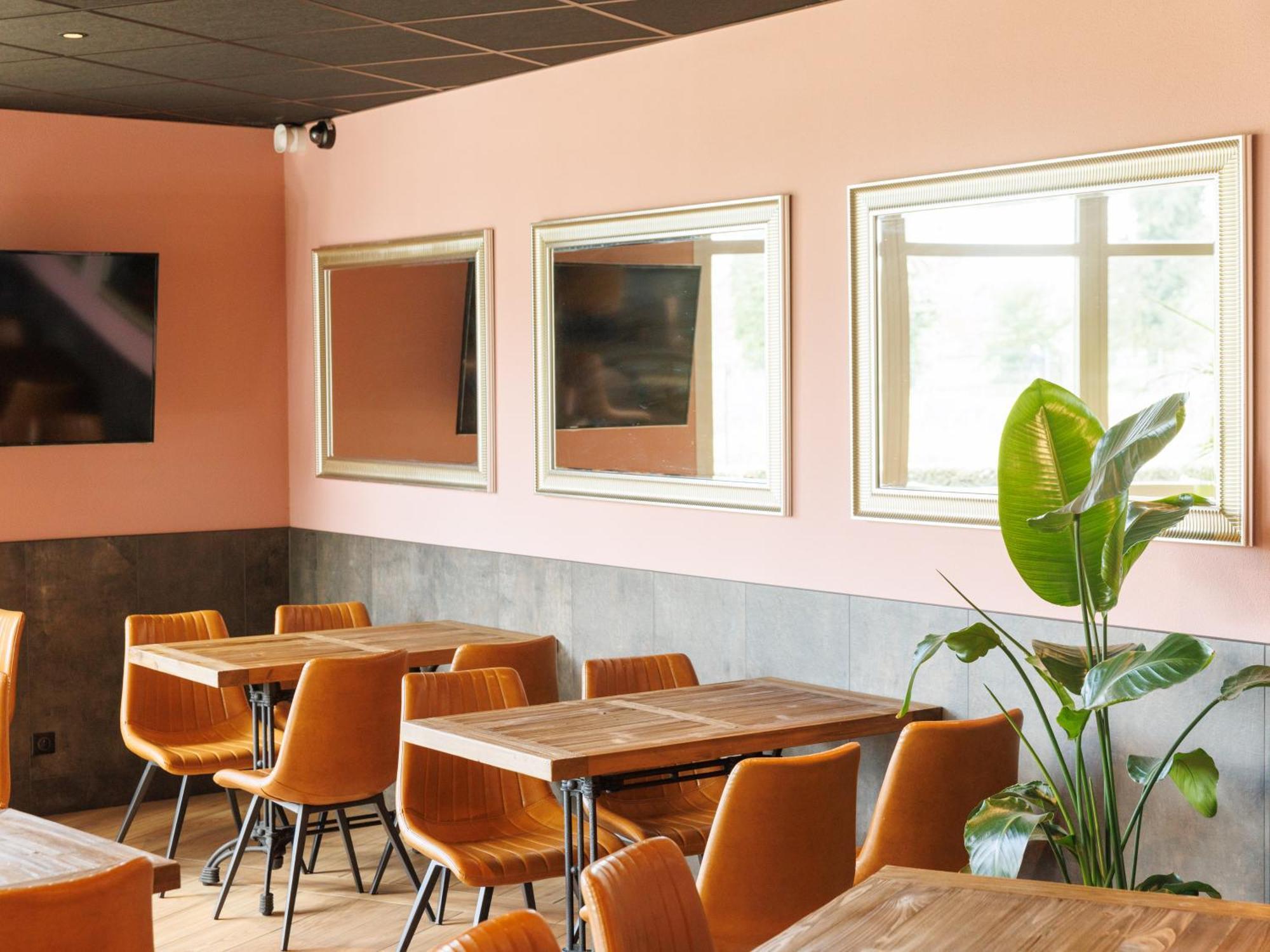 B&B Hotel Clermont-Ferrand Nord Riom Eksteriør bilde