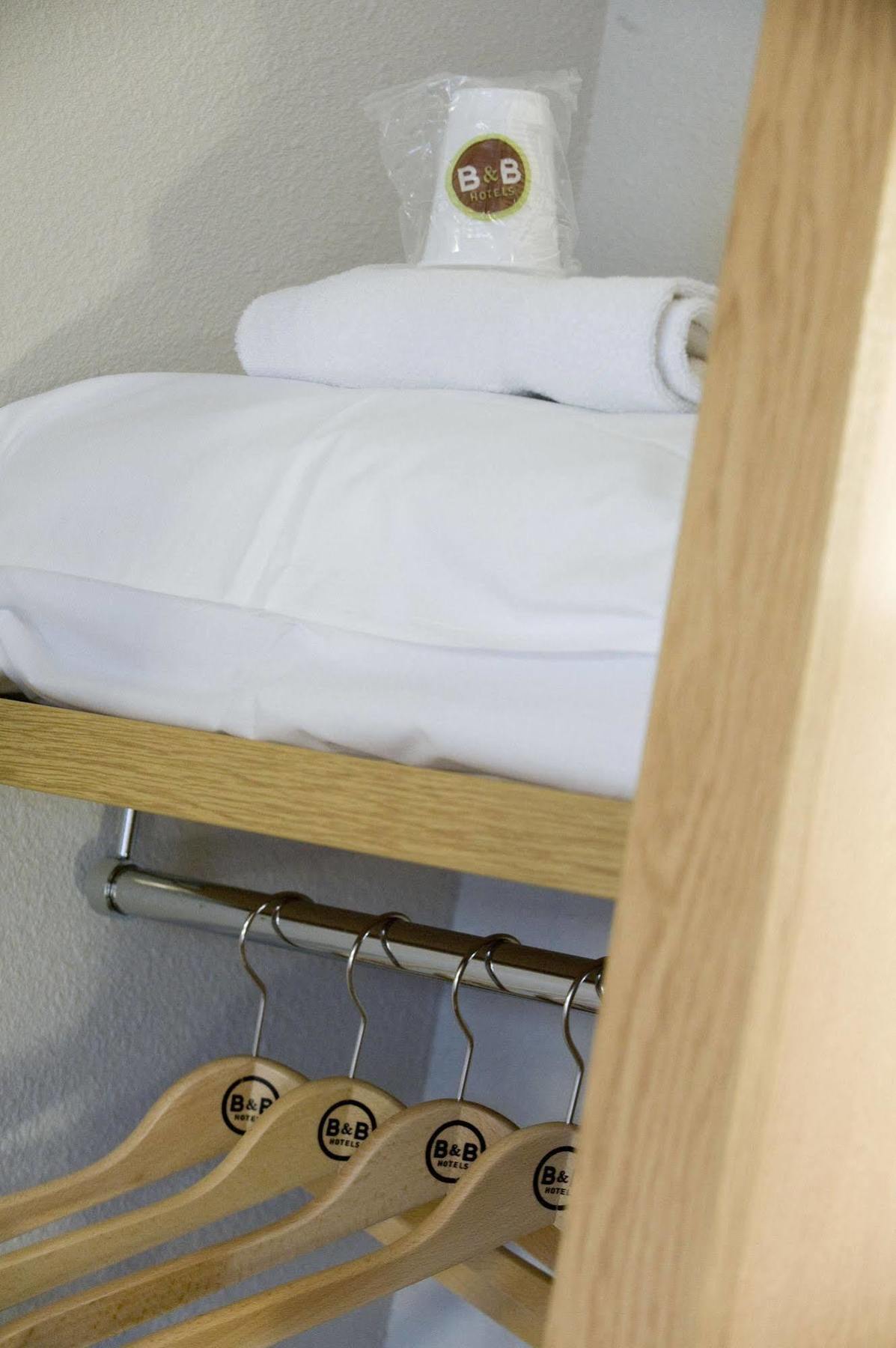 B&B Hotel Clermont-Ferrand Nord Riom Eksteriør bilde